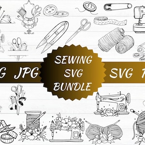 Puede incluir: Ilustraciones en blanco y negro de herramientas y suministros de costura, incluyendo tijeras, máquinas de coser, carretes de hilo y un maniquí de costura. El texto "SEWING SVG BUNDLE" está en el centro de la imagen, con "PNG JPG" y "SVG PDF" a cada lado.