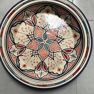 قصرية مغربية / كسكس مغربي /فخار/art/moroccan art