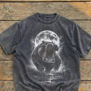 Comfort kleuren shirt maan nijlpaard, boze nijlpaard vintage T-shirts, grafische t-shirt nijlpaard, retro shirts wilde nijlpaard, wildlife dier natuurliefhebber cadeau