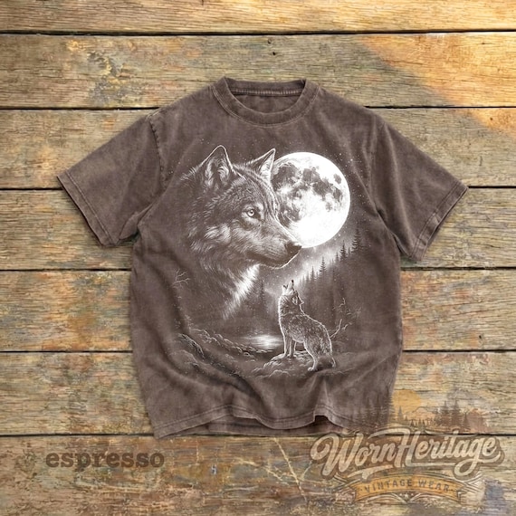 Comfort Colors Vintage Wolf Graphic T Shirt Night Forest Moon Design Comfort Colors Nostalgic Wildlife Nature Tee