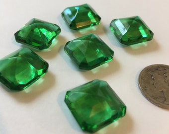 Vintage 15mm Square Peridot Green Double Faceted Glass Jewels - Set of Six (6)