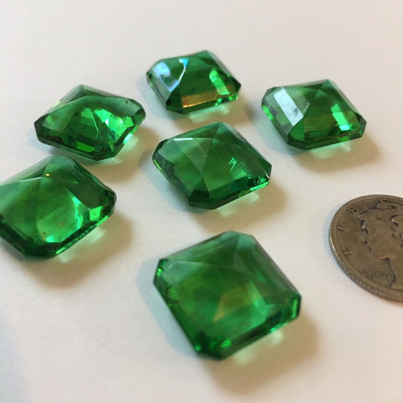 Vintage 15mm Square Peridot Green Double Faceted Glass Jewels Set of Six 6 image 1