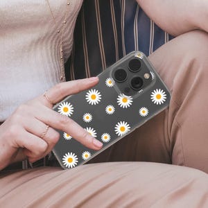 Daisy Flower Phone Case, Cute Clear Floral Cover for Apple iPhone 12 13 14 15 16 Plus Pro, Samsung Galaxy, Xiaomi, Huawei, Google Pixel 64