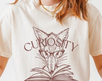 Curious Fox Literary Shirt, Reading Fox Graphic Tee, Bookish Comfort Colors T-Shirt for Book Lovers & Teachers