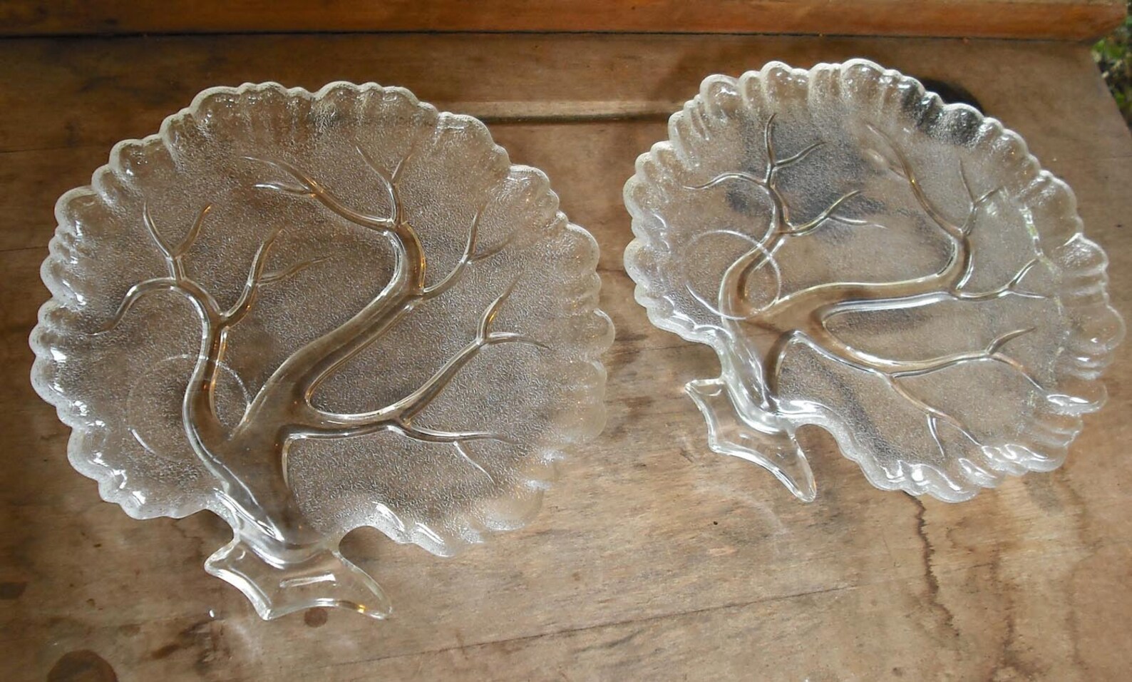 Vintage Set 2 Pressed Glass Tree Trees Oak Shaped Plates Etsy
