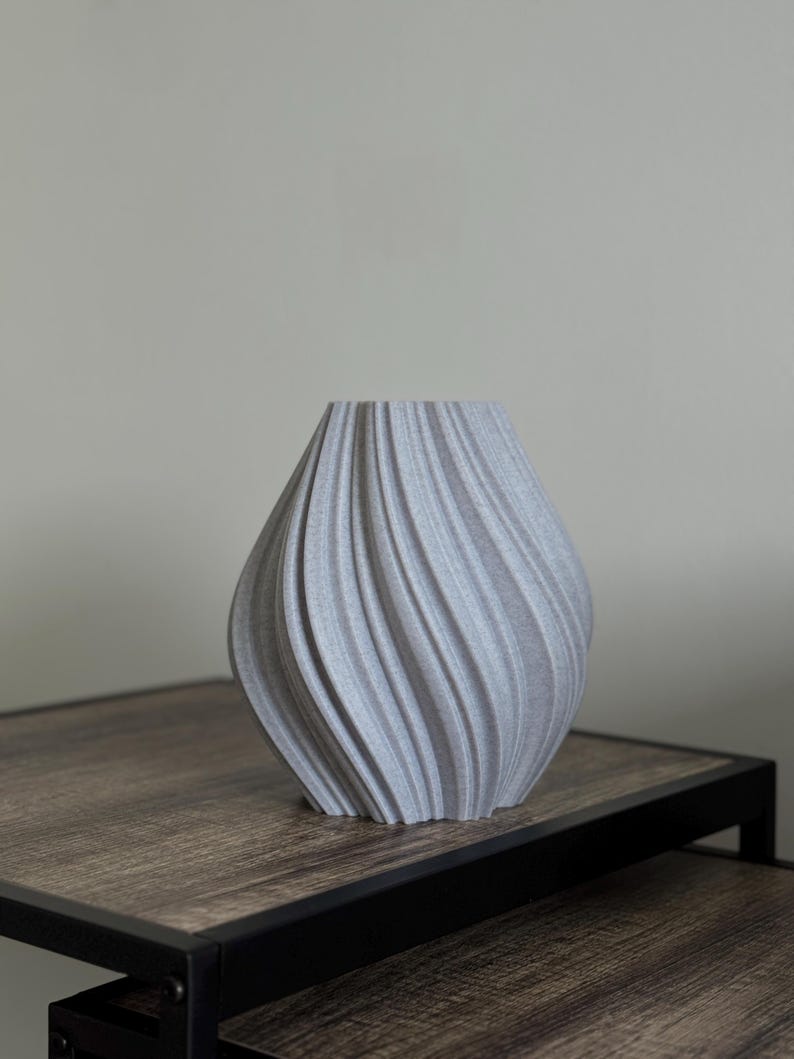 Vase aus 3D-Druck – Lunava bringt moderne Eleganz und nachhaltige Deko in dein Zuhause.