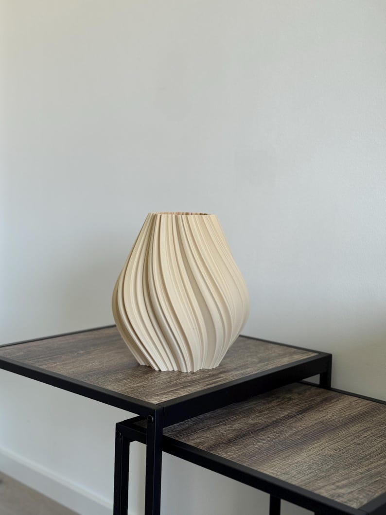 Minimalistische 3D-gedruckte Vase aus PLA in modernem Design – stilvolle Wohnraumdekoration