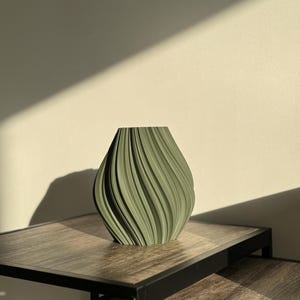 3D printed vase LUNAVA (plastic) – home decoration, gift ideas for women, Mother's Day gift, wedding gift, table decoration Olivgrün