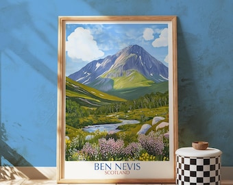 Puede incluir: Impresión enmarcada de Ben Nevis, Escocia. La pintura de paisaje representa una montaña bajo un cielo azul con nubes blancas. En primer plano, un río, flores silvestres y colinas verdes. La impresión está en un marco de madera.