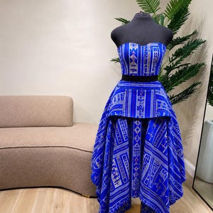 Handgewebter, farbenfroher Rock im Taschentuchstil für Damen, Inspiration für den Urlaubslook, Korsett-Top-Set, afrikanisches Modedesign, Urlaubskleid