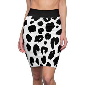 Schicker Bleistiftrock mit Leopardenmuster: Fashion-Forward Office Wear