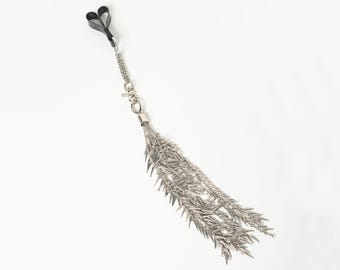 Ravena Sensory Spiked Chain Finger Flogger