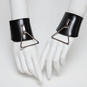 Trinity Triangle Ring Cuff Set