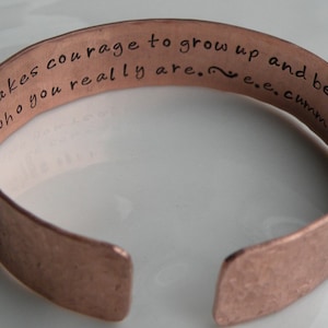 Pulseira de cobre com mensagem secreta e poesia