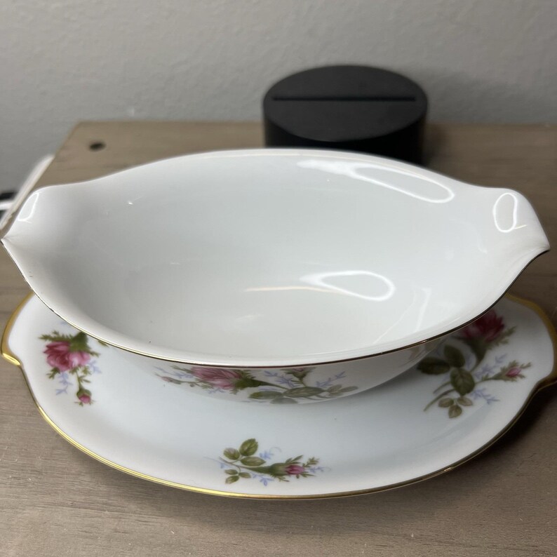 Vintage Japan Gravy Boat with Attached Underplate - Thumbnail 5
