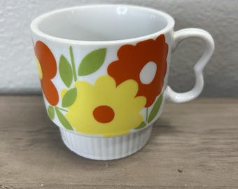 Vintage 1970s MCM Bright Floral Coffee Mug w/ Ribbed Stackable Base Retro Japan