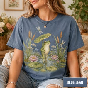 Frosch Shirt Comfort Farben 1717, Cottagecore Frosch T-Shirt, Süßes Seerosenblatt Frosch Shirt, Fairycore Natur Ästhetik T-Shirt, Teich Tier T-Shirt Bild 5