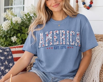 Maglietta Comfort Colors America, Maglietta floreale USA, Maglietta 4 luglio, Maglietta patriottica, Maglietta Est 1776 America