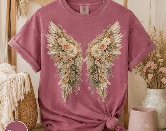 Maglietta Comfort Colors con ali d'angelo floreali, T-shirt boho con ali d'angelo, maglietta con ali floreali, maglietta cottagecore, regalo per lei