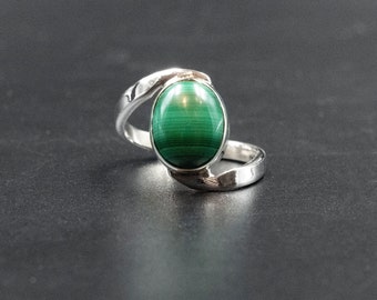 Green Malachite Sterling Silver Ring, Handmade Solitaire Gemstone Ring, Malachite Jewelry, Green Stone Ring Gift for Her