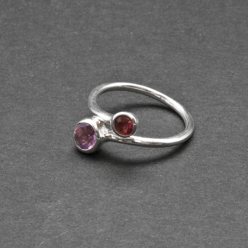 Delicate Cocktail Ring Size 8 Ring Twist Dual Stone Ring Purple Amethyst Red Tourmaline Gemstone Sterling Silver Ring Amethyst Jewelry