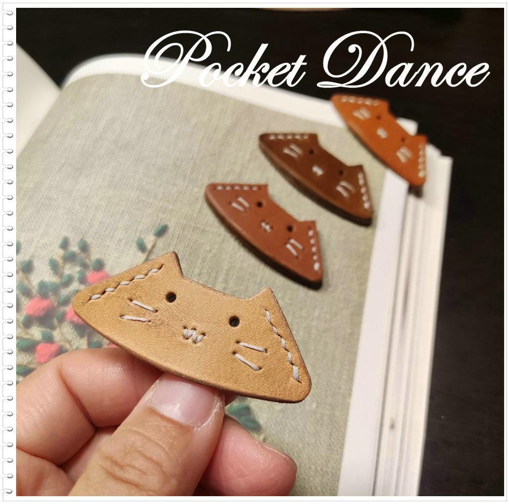 Handmade leather cat kitty corner bookmark for kids children student booklover reader graduation gift