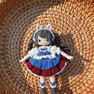 Mini Crochet doll, amigurumi pattern, handmade gift, Tiny amigurumi toys, Miniature handmade amigurumi, Mini Kawaii Doll,3.9”（10cm）