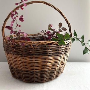 Rustic Handmade Twig Basket: Large Wicker Farmhouse Decor