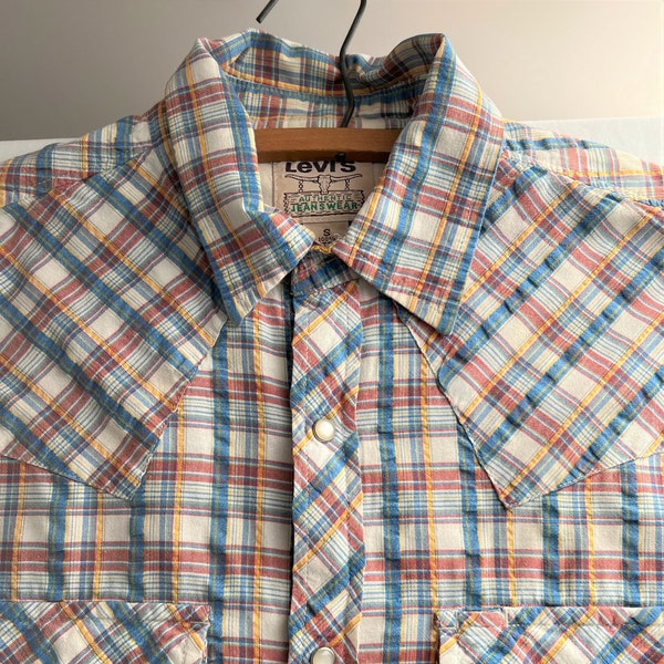 Vintage LEVI'S Red Tab Shirt Western Yoke PEARL SNAP Plaid Seersucker Shirt 100% Cotton Levi's Short Sleeve Men's Size Small Western Shirt