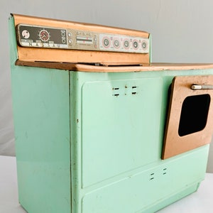 Vintage 1950s Metal Toy Stove: Mid-Century Mint Green Kids Kitchen