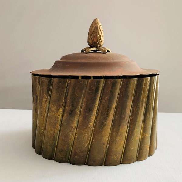 Vintage Brass Hinged Box Copper Tone Lid Pinecone Finial Knob Handle Fluted Body Brass Hinged Box Made in India