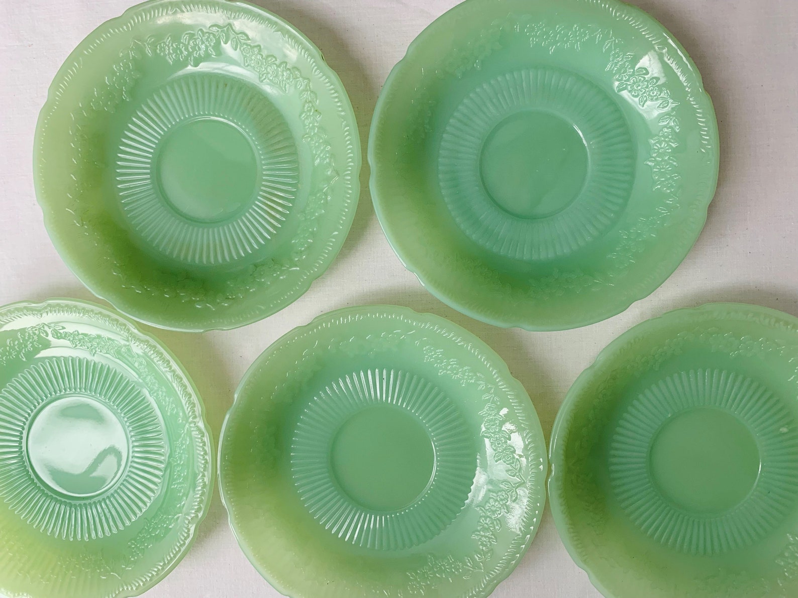 5 JADEITE PLATES Fire King Jadeite Mid Century Green Jade Etsy