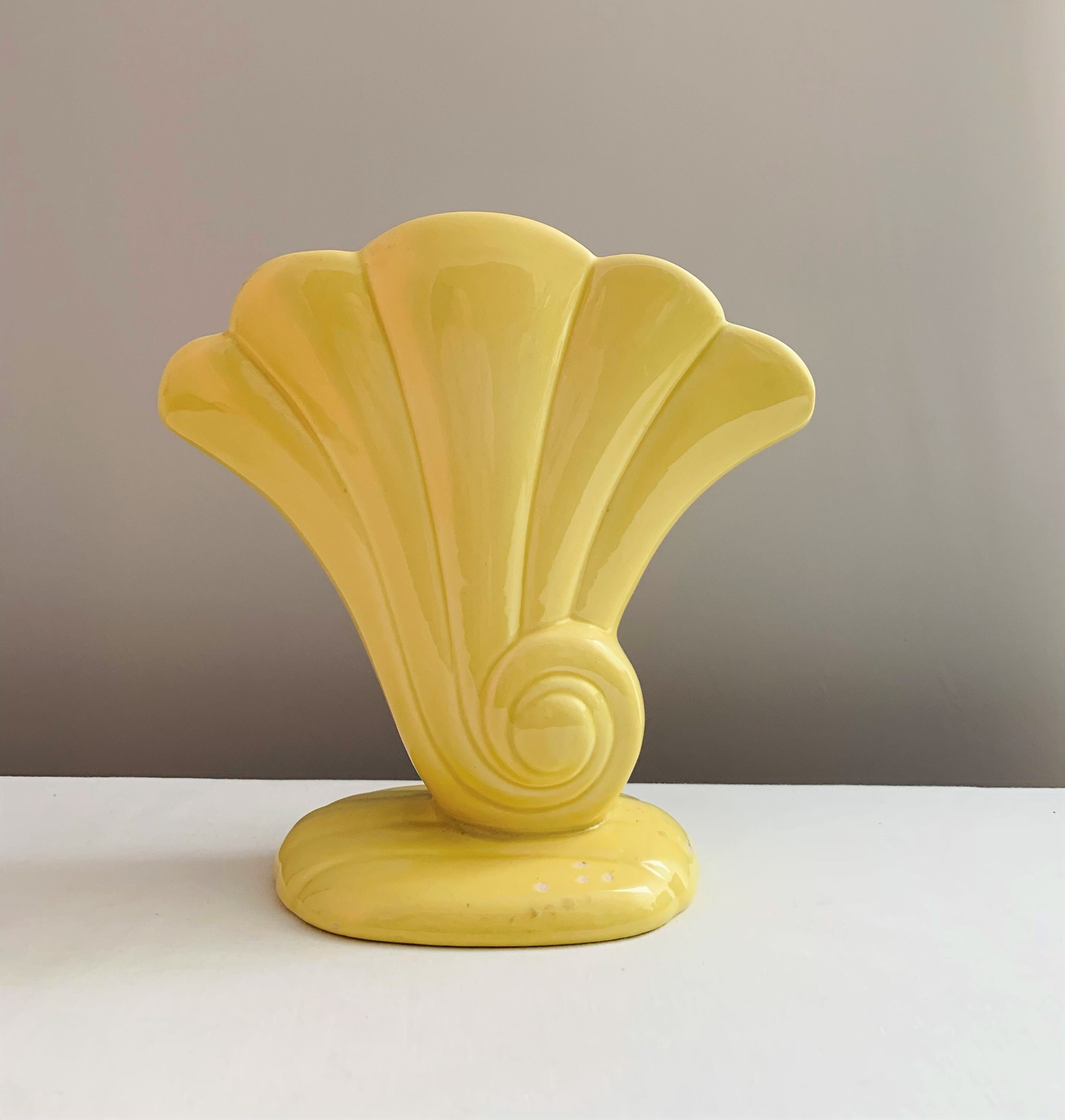 Vintage Yellow Shell Vase Vintage Yellow Shell Vase