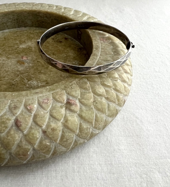 Mid-Century Sterling Silver Diamond Pattern Bangl… - image 6