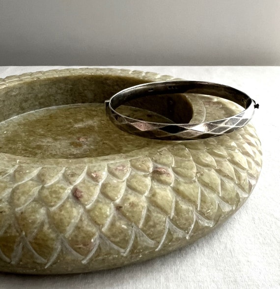 Mid-Century Sterling Silver Diamond Pattern Bangl… - image 3