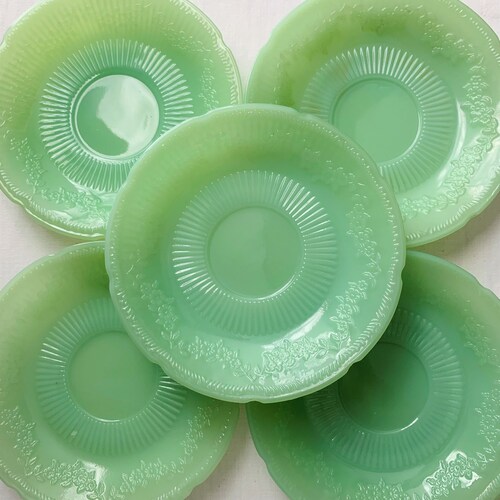 5 JADEITE PLATES Fire King Jadeite Mid Century Green Jade Etsy