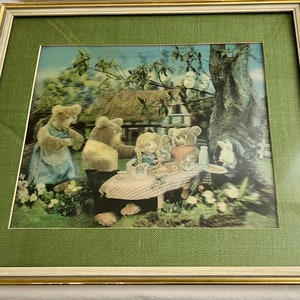 Mid-Century Framed Wall Art Goldilocks & The Three Bears in 3D Lenticular