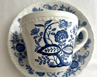 Mid-Century English Ironstone Blue Onion Pattern 6 Piece Set