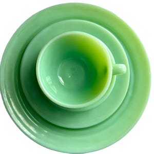 Vintage 4PC Jadeite 1950s Fire King Dinnerware Set