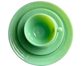Vintage 4PC Jadeite 1950s Fire King Dinnerware Set