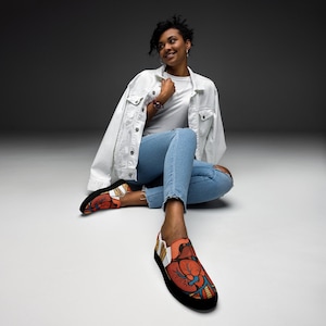 Women’s slip-on canvas shoes