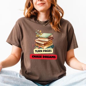 Book Lover Shirt, Flower Books Shirt, Gift for Book Lover, Reading Shirt, Book With Flowers, Floral Books, Gift for Bookworms, Teacher Gift