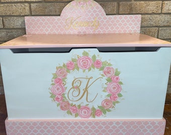 Girls wooden toy chest, floral roses pink green white, toy box,storage chest,personalized gift,nursery baby gift, Girls kids furniture