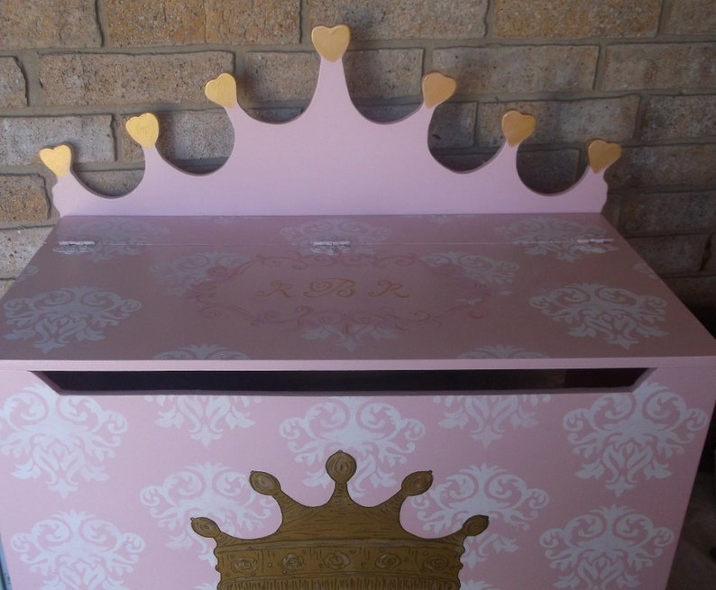 Toy Bin Princess Crown Toy Storage Personalized Free Toy Chest Bench Hope Chest Toy Box Kids And Baby Pink And Green Kids Custom Kids Furniture Home Living Vadel Com