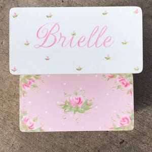 Step Stool  for girls personalized, sweet pink roses,  bathroom stool, pink white, nusery kids baby gifts, roses floral