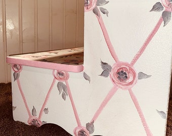 Girls Step stool, Sweet Jojo, watercolor, Pink Blush, soft peach, grey, bathroom stool, personalized free, gold,floral,Floral collection