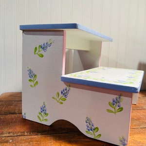 Girls Bows and Bluebonnets step stool.French Blue, romantic girls decor, bathroom stool, personalized gifts, baby nursery, baby shower gifts image 4