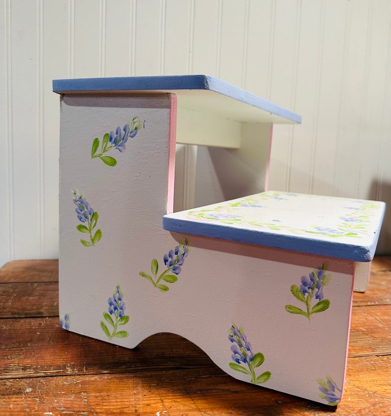 Girls Bows and Bluebonnets step stool.French Blue, romantic girls decor, bathroom stool, personalized gifts, baby nursery, baby shower gifts image 4