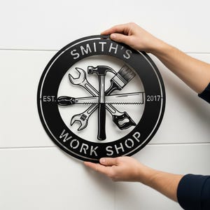 Letrero metálico personalizado para taller, letrero metálico para garaje con herramientas, letrero con el nombre del taller, decoración de garaje, regalo para manitas, regalo para aficionados al bricolaje, regalo para él