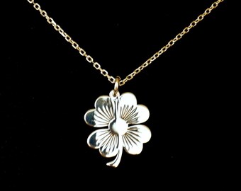 Personalized Four-Leaf Clover Pendant: Dainty Lucky Charm Necklace in Silver, Gold, or Rose Gold, Halloween and Christmas gift